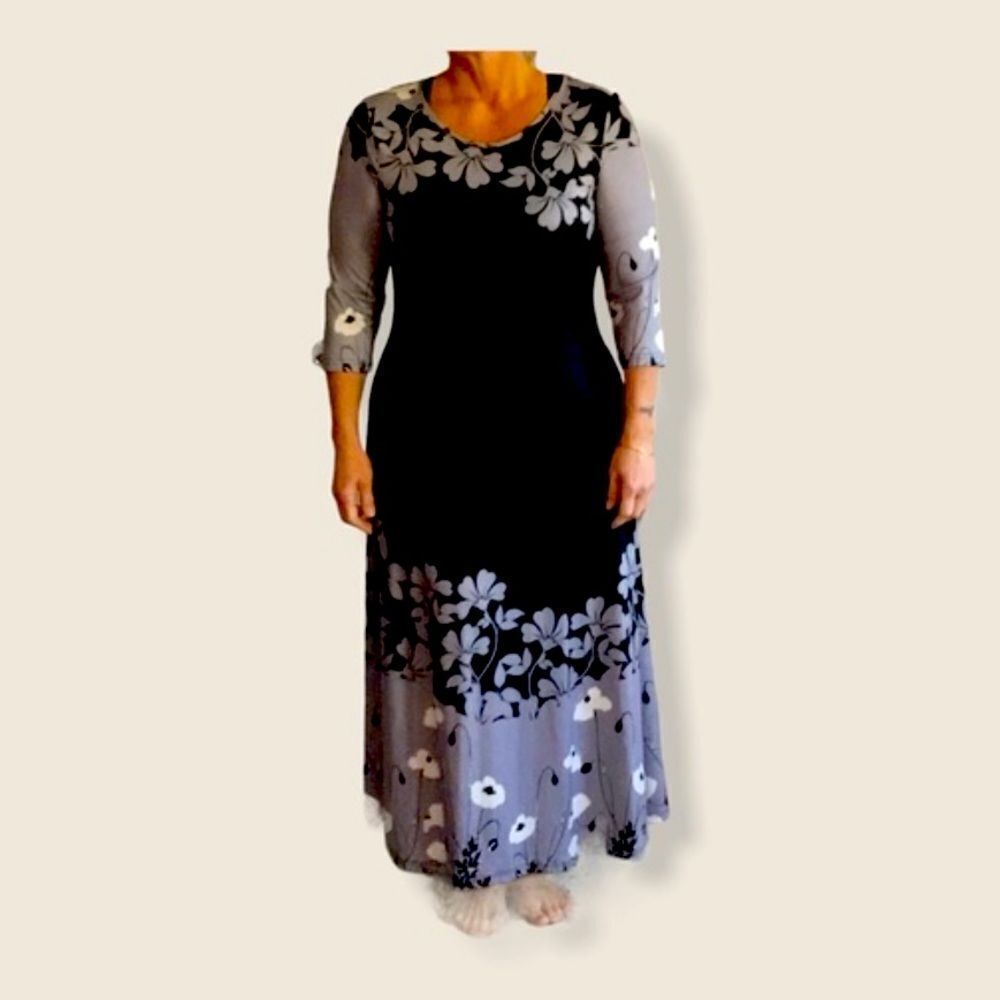 MAXI DRESS WITH 3/4 SLEEVE